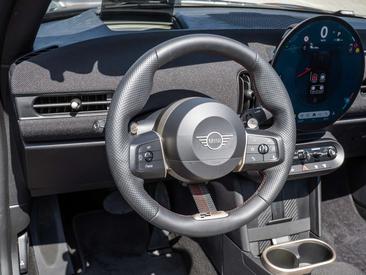 Mini Cabrio JCW Cooper S — photo 9