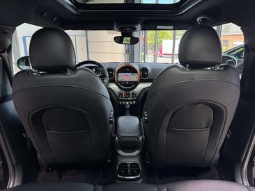 Mini Countryman COOPER SE — photo 10