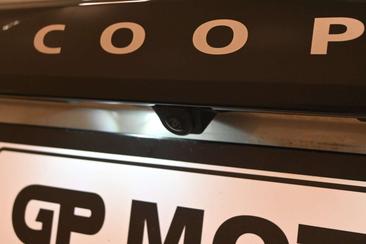Mini Cooper Classic — photo 15