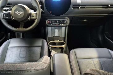 Mini Cooper Classic — photo 12