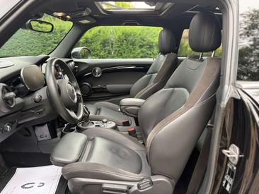 Mini Cooper — photo 12