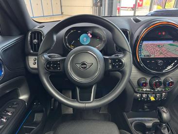 Mini Countryman COOPER SE — photo 12