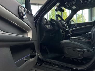 Mini Countryman COOPER SE — photo 13