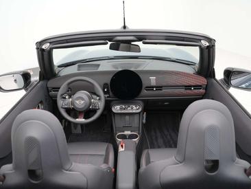 Mini Cabrio JCW Cooper — photo 11