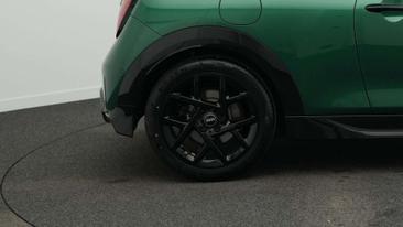 Mini Cooper JCW S — photo 10