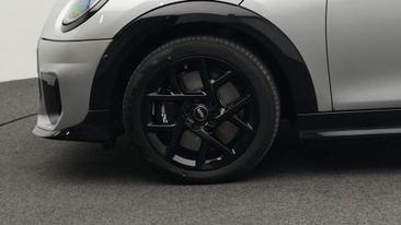 Mini Cooper JCW S — photo 11