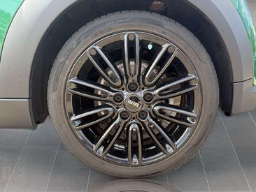 Mini Cabrio — photo 11