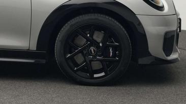 Mini Cooper JCW S — photo 13
