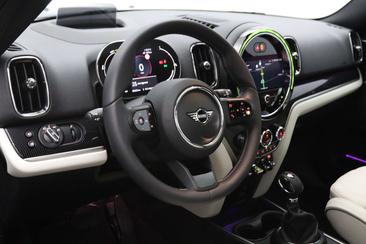 Mini Countryman COOPER SE — photo 2