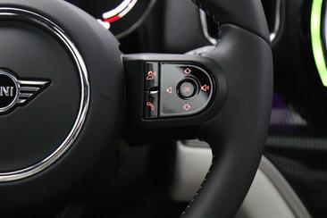 Mini Countryman COOPER SE — photo 20