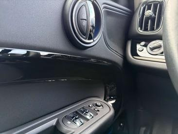 Mini Countryman COOPER SE — photo 16