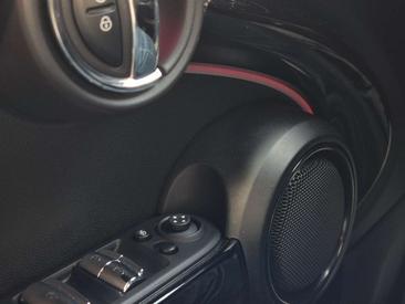 Mini Cabrio John Cooper Works — photo 38