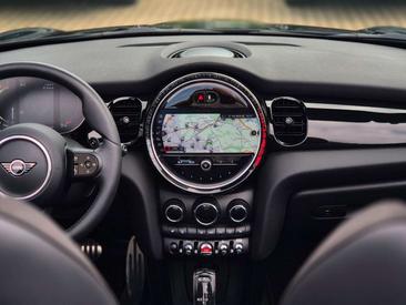 Mini Cabrio John Cooper Works — photo 46