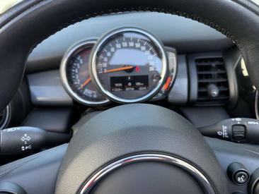 Mini Cabrio Chili Cooper — photo 29