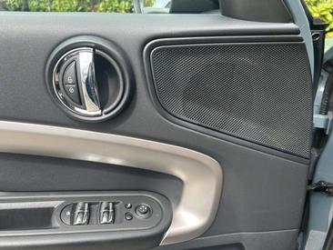 Mini Countryman COOPER SE — photo 10