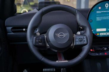 Mini Cabrio John Cooper Works — photo 12