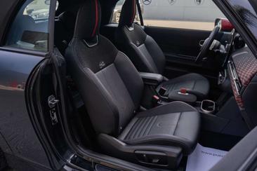 Mini Cabrio John Cooper Works — photo 26