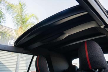 Mini Cabrio John Cooper Works — photo 27
