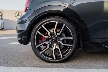 Mini Cabrio John Cooper Works — photo 28