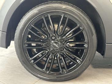 Mini Cooper Classic S — photo 4
