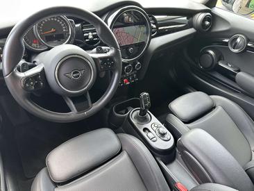 Mini Cooper Classic S — photo 9