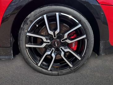Mini Cabrio John Cooper Works — photo 9