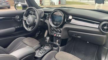 Mini Cabrio JCW Cooper — photo 9