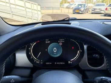 Mini Hatch Yours Cooper S — photo 13