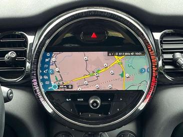 Mini Hatch Cooper — photo 12