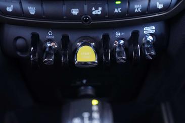 Mini Countryman Classic Cooper SE — photo 30