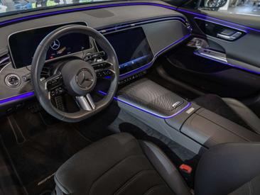 Mercedes Classe E 300 Night Edition — photo 4