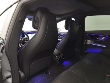 Mercedes EQE 53 Premium Plus — photo 18