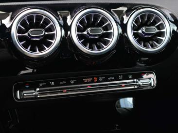 Mercedes Classe A 250 Business — photo 24