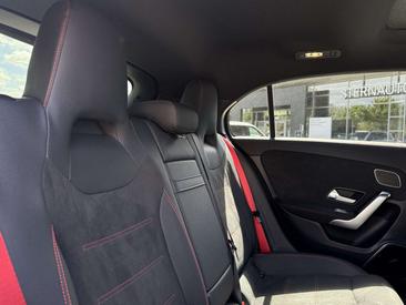 Mercedes Classe A45 AMG 45 — photo 17