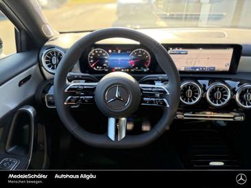 Mercedes Classe A 180 Night Edition — photo 6