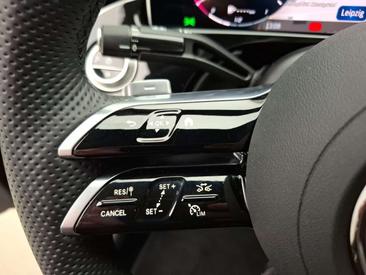 Mercedes Classe E 220 Night Edition — photo 13