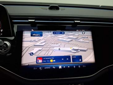 Mercedes Classe E 220 Night Edition — photo 15