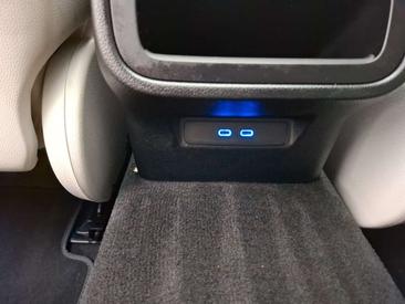 Mercedes Classe E 220 Night Edition — photo 20