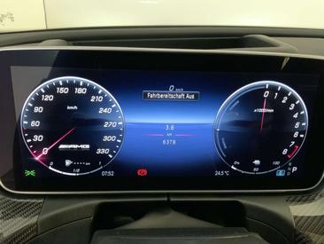 Mercedes Classe C63 AMG 63 — photo 10