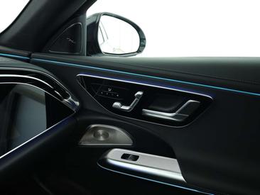 Mercedes Classe E 300 — photo 16