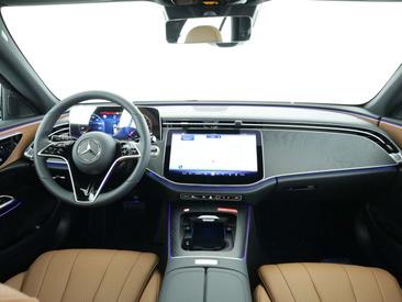 Mercedes Classe E 200 — photo 19
