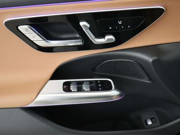Mercedes Classe E 200 — photo 20