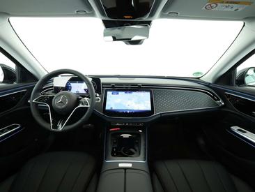 Mercedes Classe E 200 — photo 19