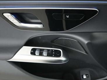 Mercedes Classe E 200 — photo 20