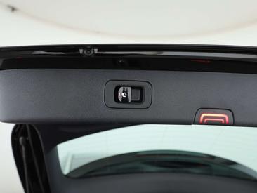 Mercedes Classe E 200 — photo 26