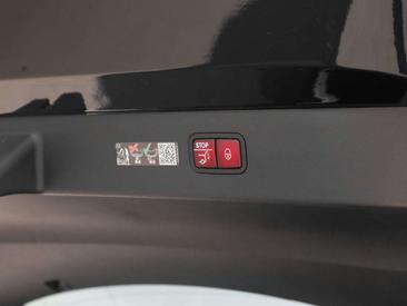 Mercedes EQS 580 Premium Plus — photo 13