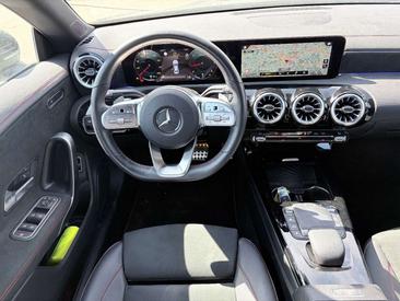 Mercedes CLA 220 AMG Line — photo 12