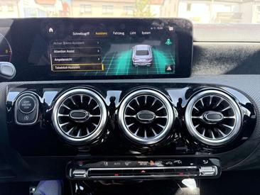 Mercedes CLA 220 AMG Line — photo 18