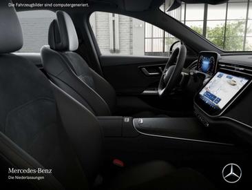 Mercedes Classe E 200 Night Edition — photo 11