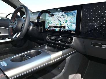 Mercedes CLA 180 AMG Line — photo 7